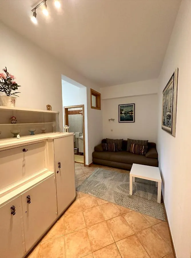 Apartments Labinac