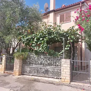 Apartamento Asterix, Pula