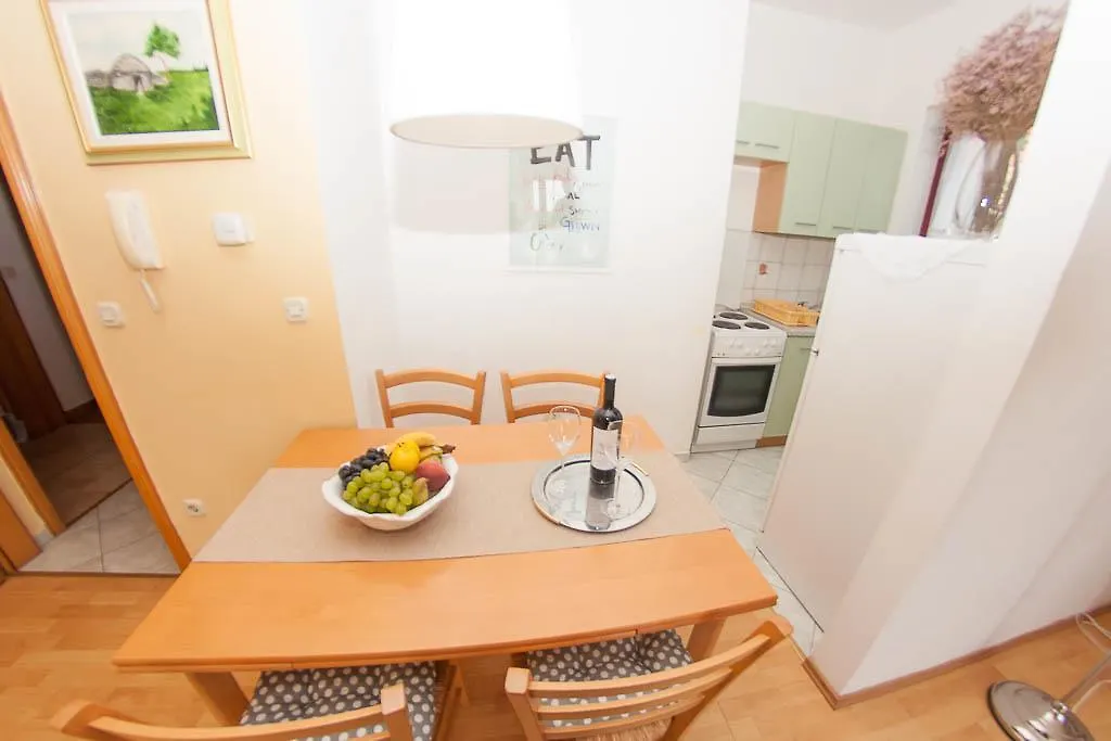 Apartments Labinac Pula
